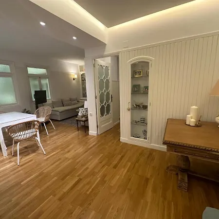 Apartment Oktheway Opera *